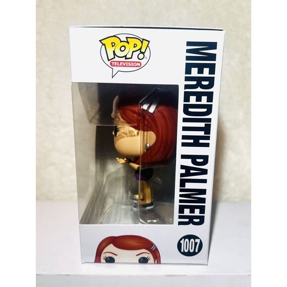 Funko POP! TV: The Office MERIDITH PALMER Figure #1007 w/ Protector - Picture 3 of 7